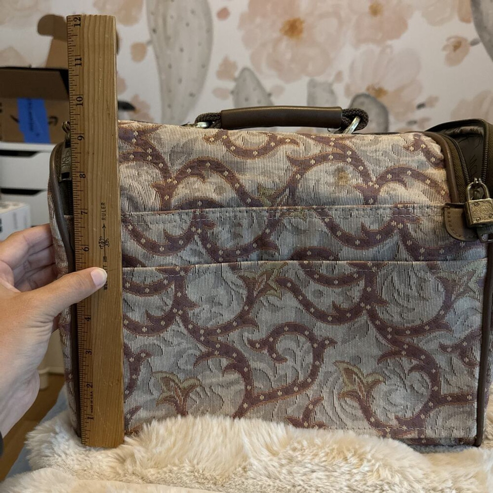Vintage Diane von Furstenberg DVF Travel Small Duffel purse, Shoulder Strap - Picture 10 of 11